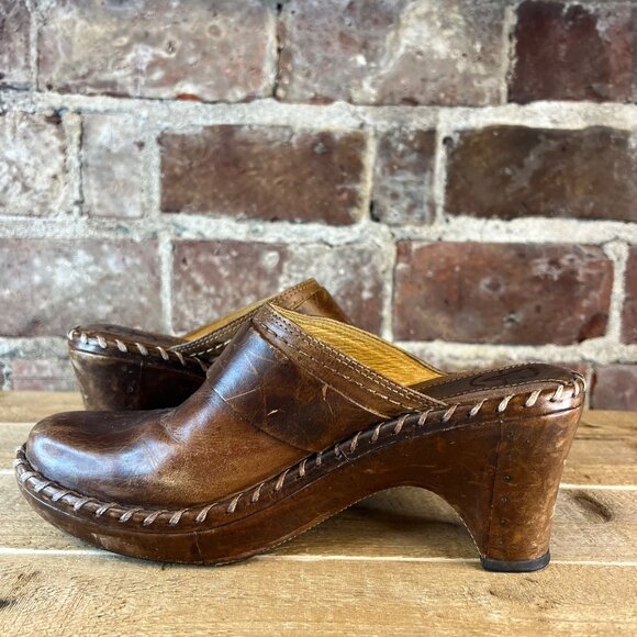 Frye Charlotte Women's Brown Leather Slip on Heeled Mules Clogs Size 8.5 - Picture 8 of 12